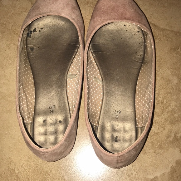 Well Worn Shoes Well Worn And Loved Flats Small 67